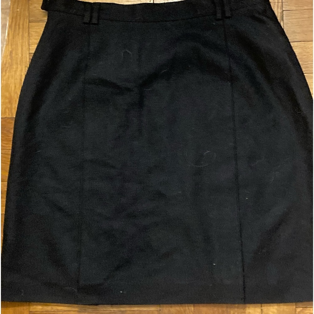 Vintage Harve Bernard black wool skirt 🥰❤️